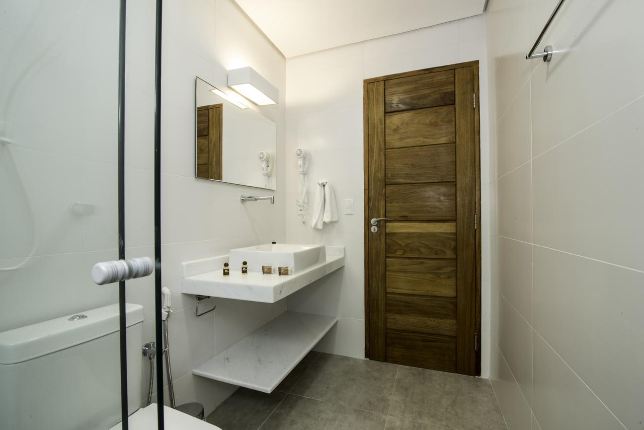 Suite com Varanda